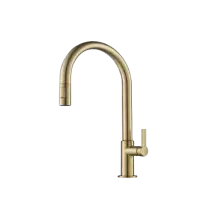 Single Handle Deck Mounted Pull-Down Kitchen Faucet in Chrome